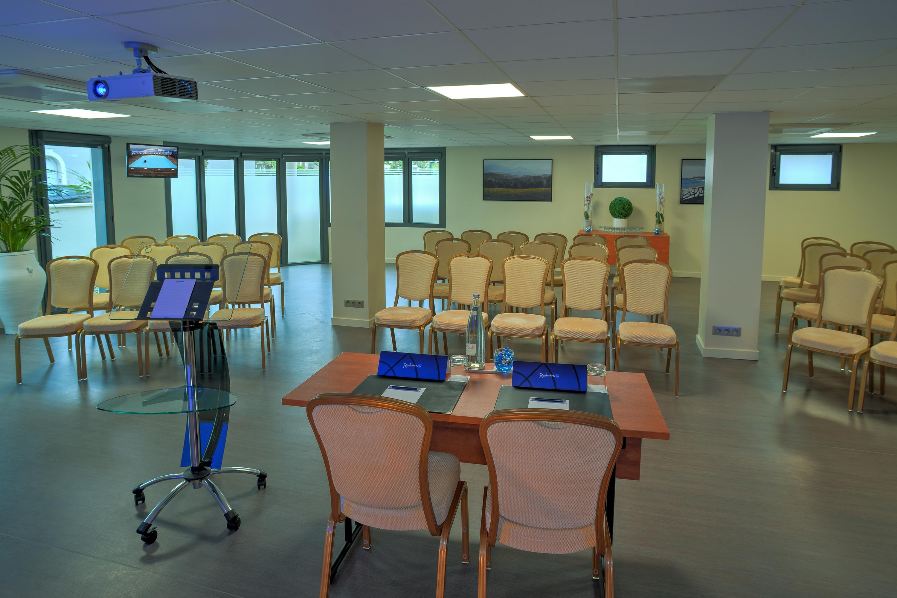 Le Talaia Hotel & Spa Biarritz - Mgallery Collection Business photo